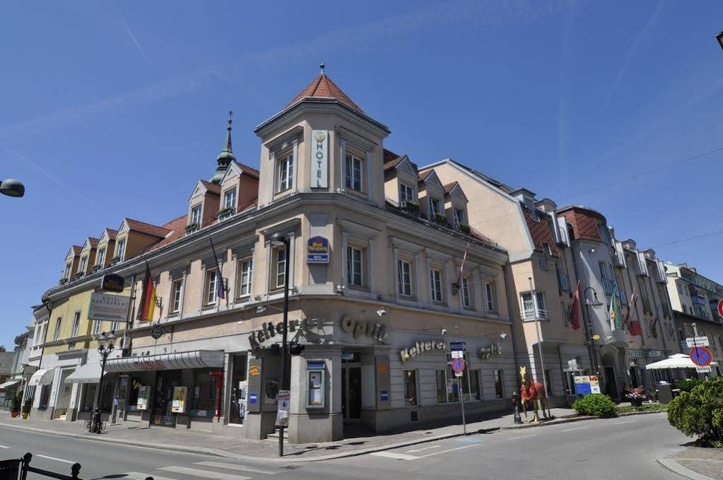 Familie Hopfeld - Hotel Dreikoenigshof Stockerau Kültér fotó